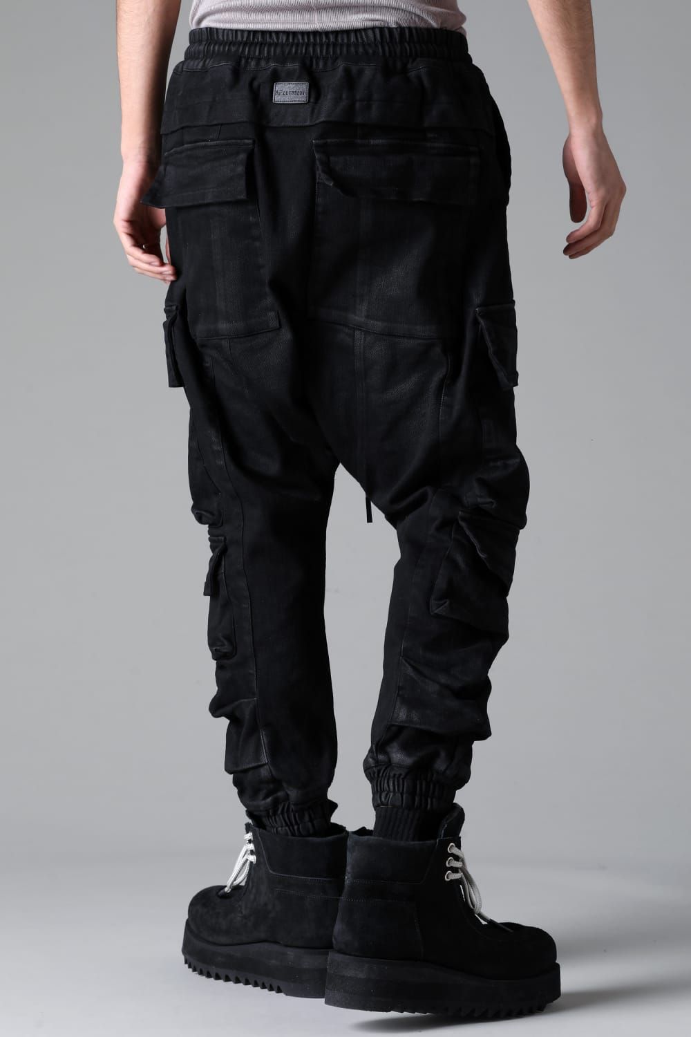 《2025AW先行予約》Coated Bonding Sarouel Cargo Jogger Denim"Black" / コーティングボンディングサルエルカーゴジョガーデニム"ブラック"