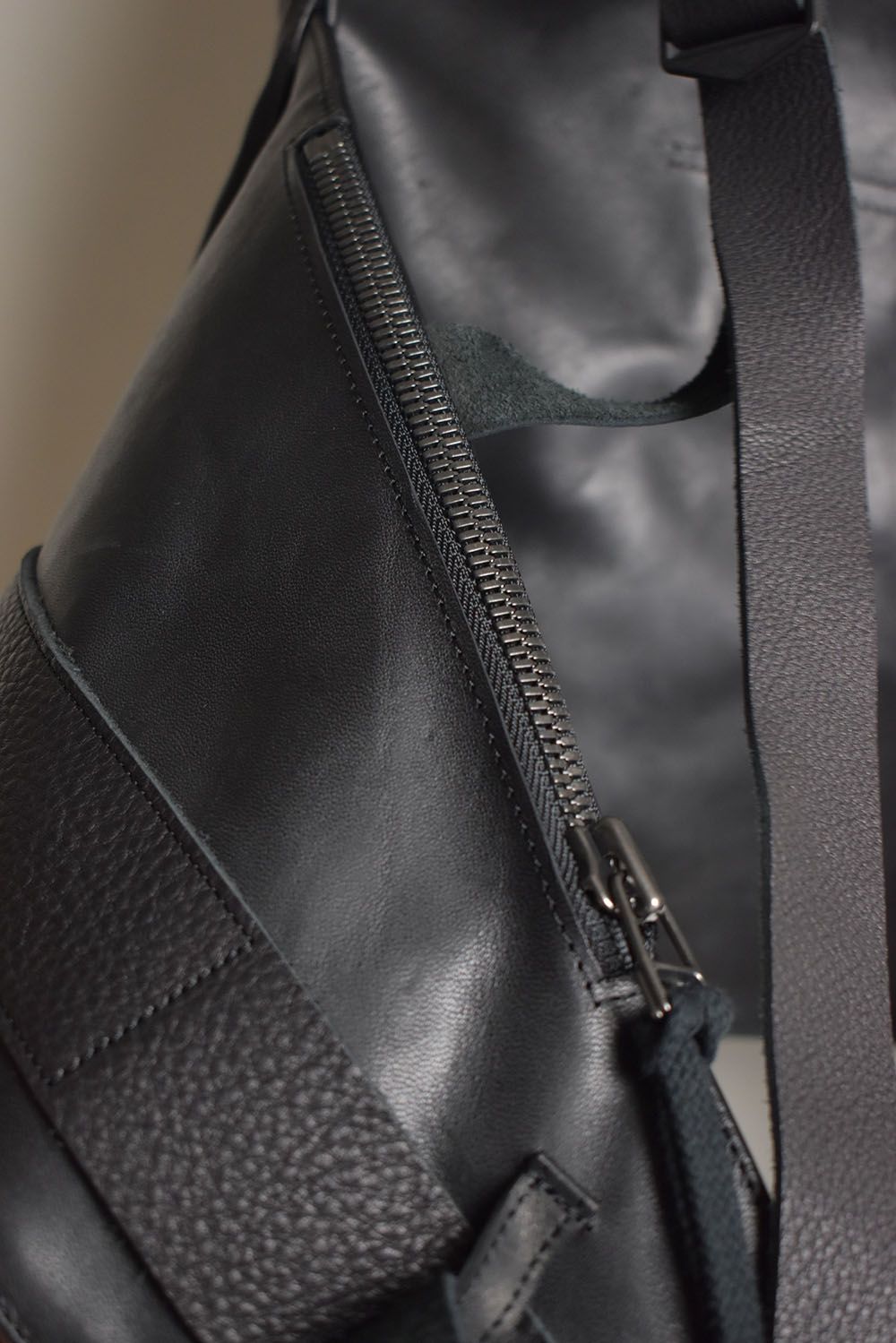 Horsehide Leather Vest Bag "Black" / ホースレザーベストバッグ"ブラック"