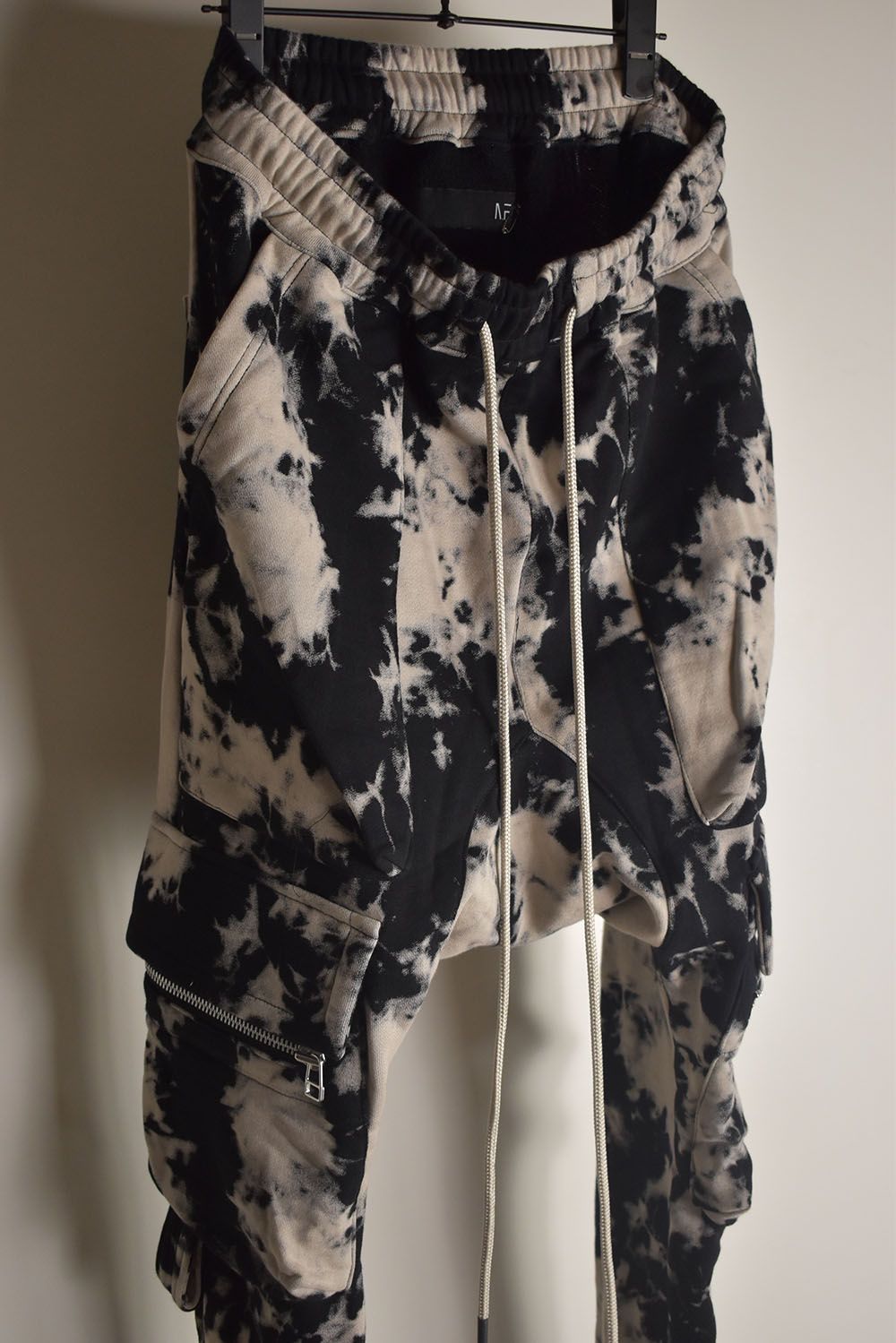 Discharge Pinting Cargo Sarouel Skinny"Black×Ivory" /ディスチャージプリントカーゴサルエルスキニー"ブラック×アイボリー"