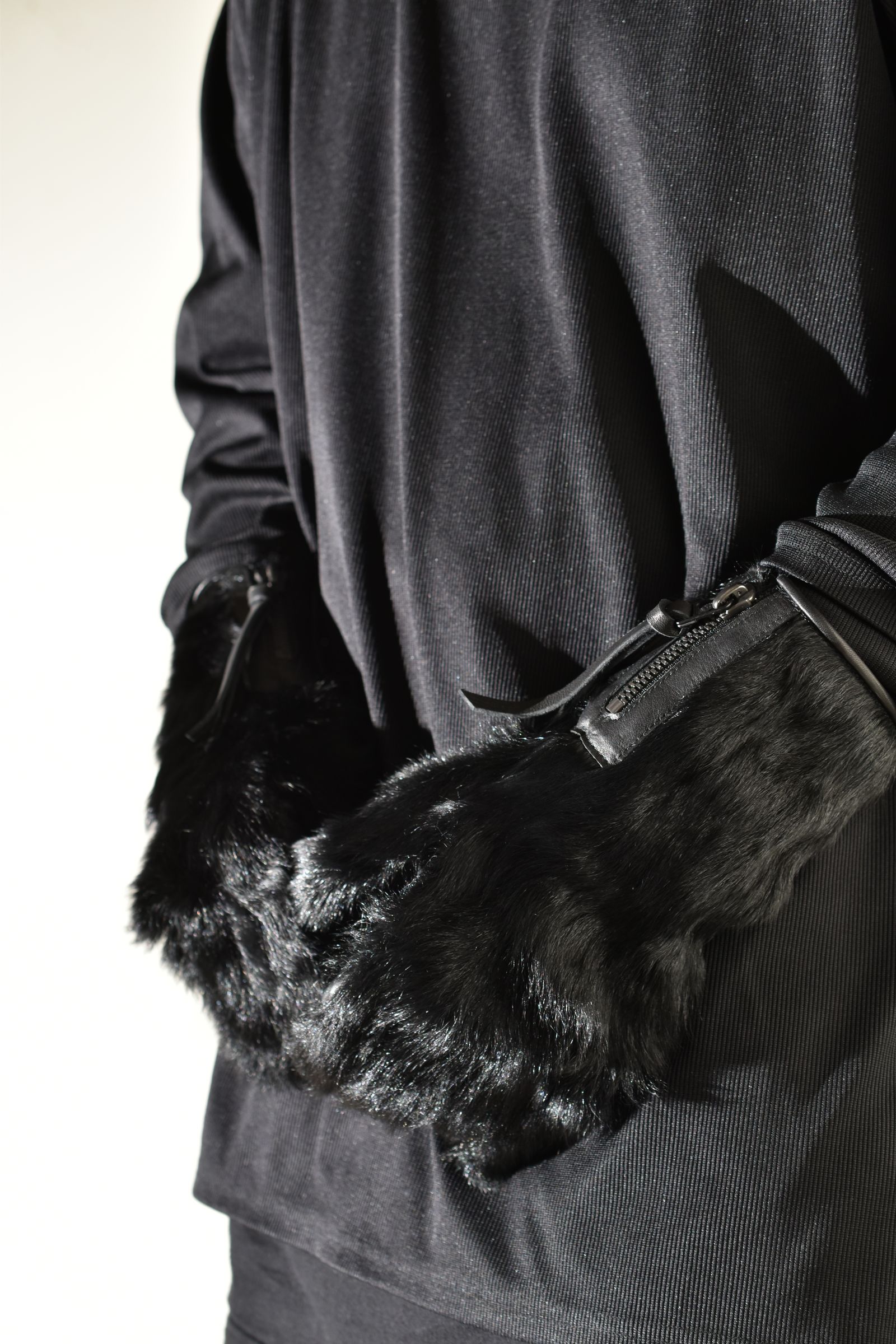Goatfur and Horsehide Combination Gloves"Black" / ゴートファー×ホースレザーコンビネーショングローブ"ブラック"