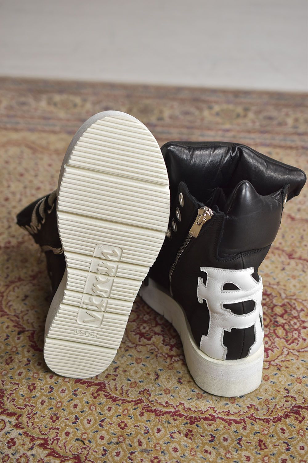 High Cut Sneakers"Black×White"/ハイカットスニーカー"ブラック×ホワイト"