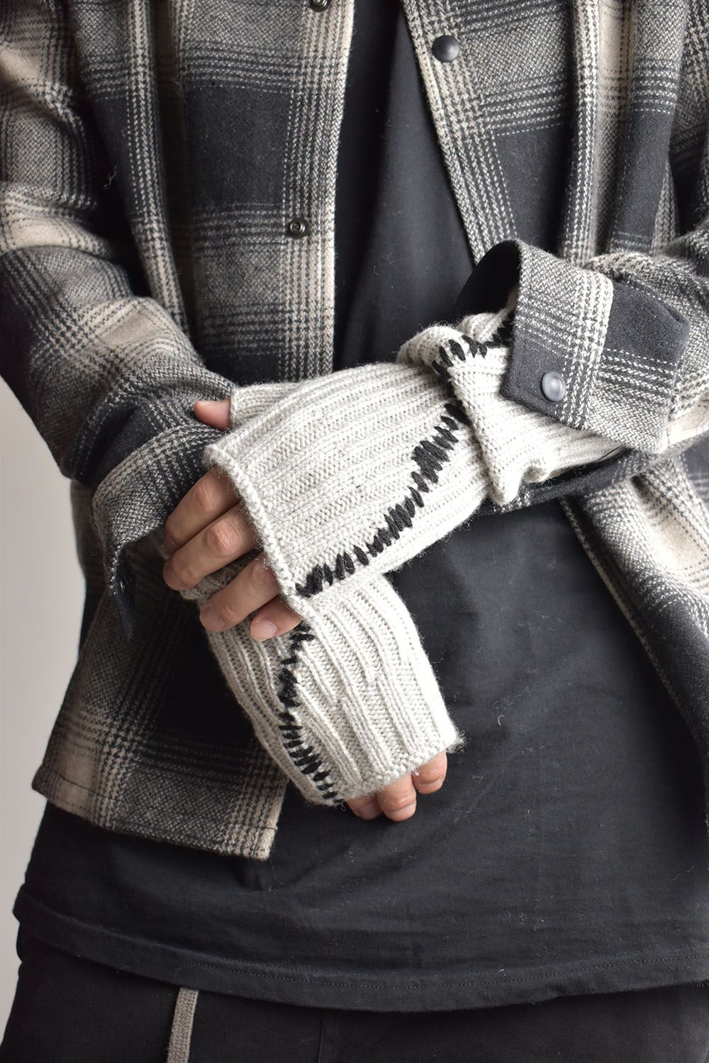 Over Lock Knit Arm Warmers "Oyster Grey" / オーバーロックニットアームウォーマー"オイスターグレー"