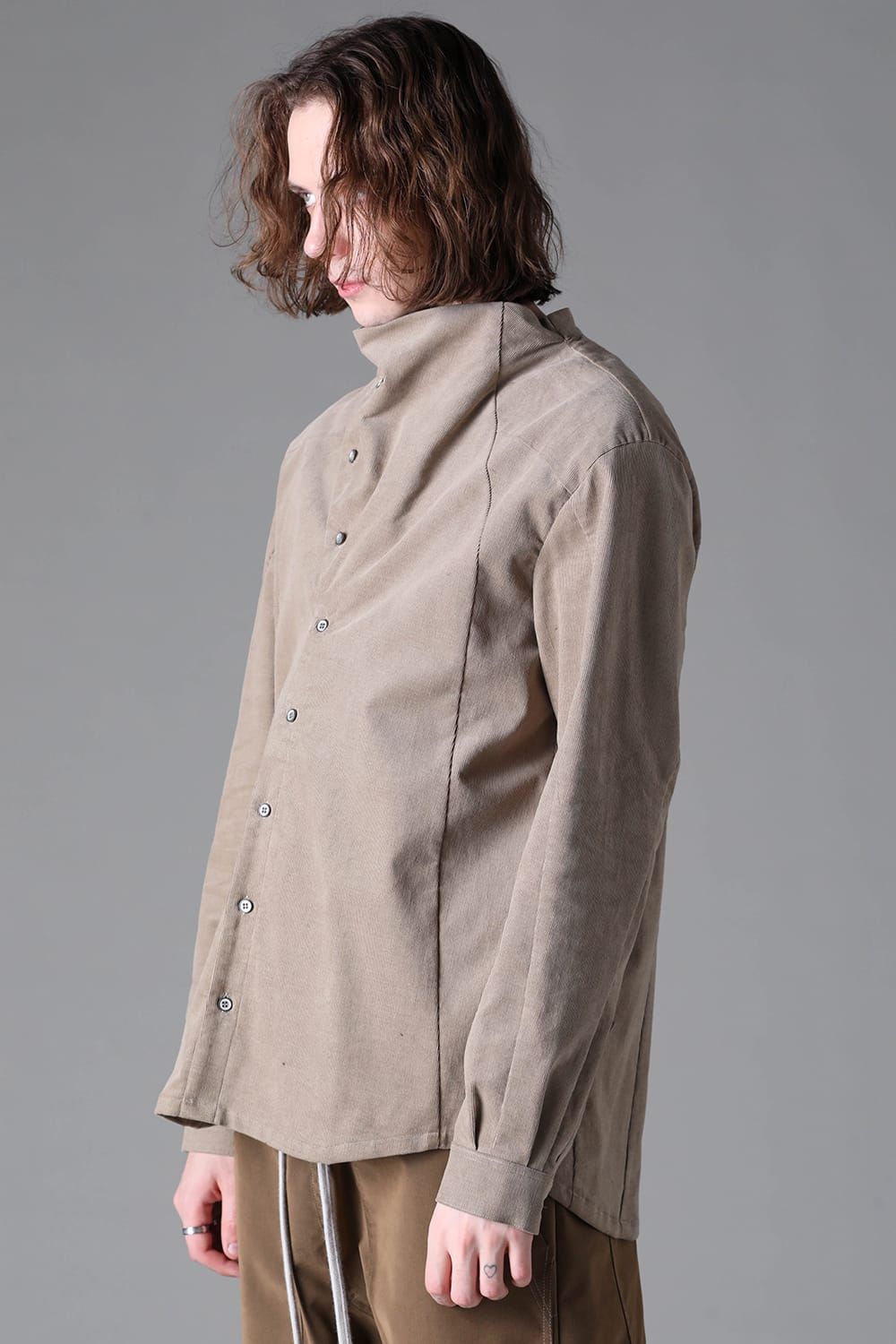 《2026AW先行予約》Fluid Corduroy High Neck Shirts"Black / Beige" /  フルイドコーデュロイ ハイネックシャツ"ブラック/ベージュ"
