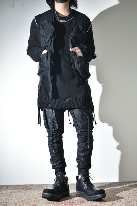 春ニット × ベスト