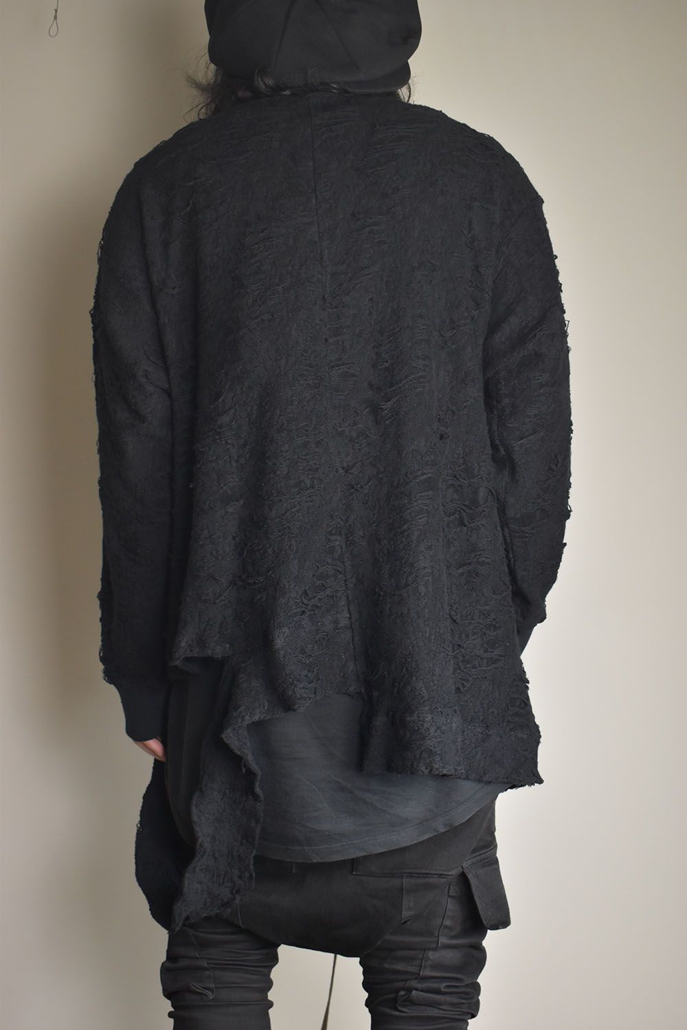 Damage Pile Arymmetry Crew Neck Top"Black" / ダメージパイル アシンメトリークルーネックトップ"ブラック"