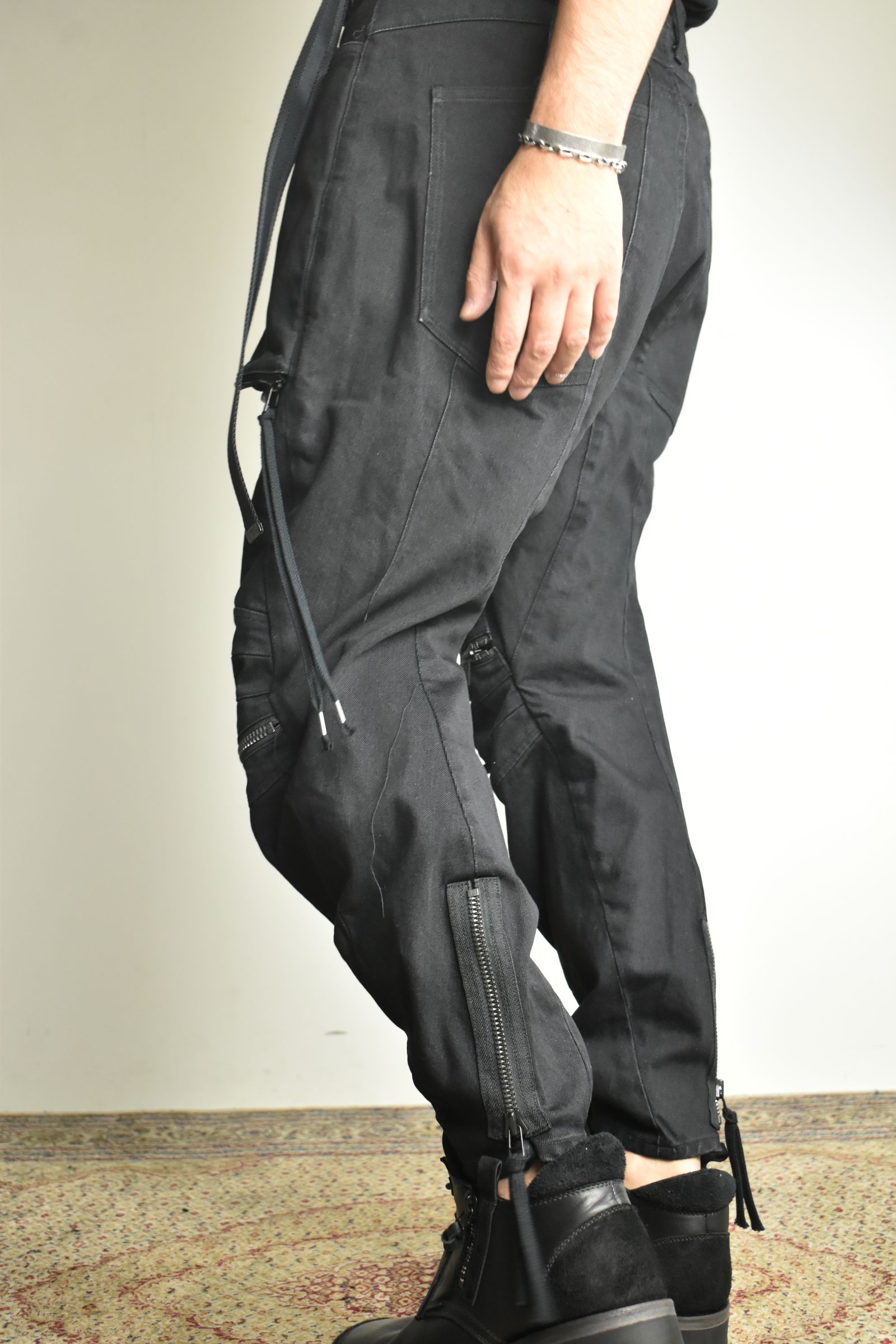 Stretch Denim Knee-Open Cropped Pants"Black" / ストレッチデニムニーオープンクロップドパンツ"ブラック"
