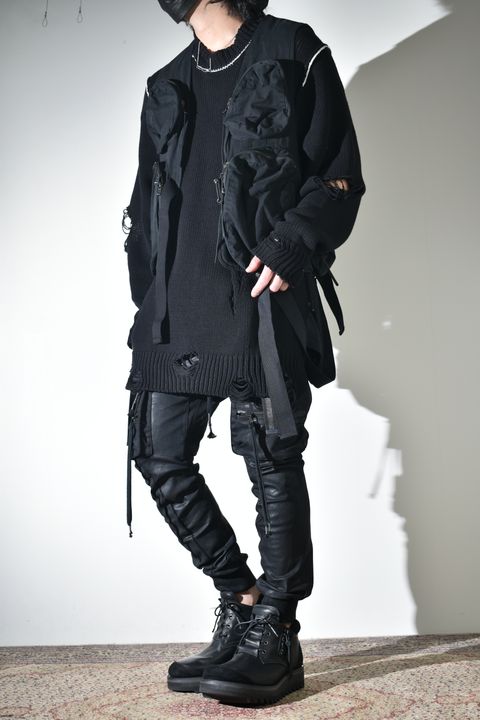 春ニット × ベスト