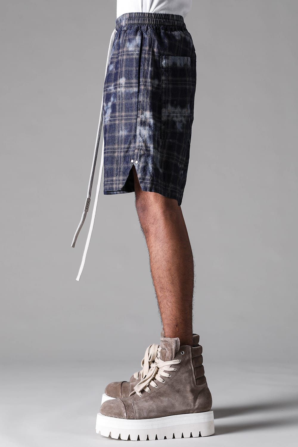 《2027SS先行予約》Check Side Slit Shorts"Navy Check" / チェックサイドスリットショーツ"ネイビーチェック"