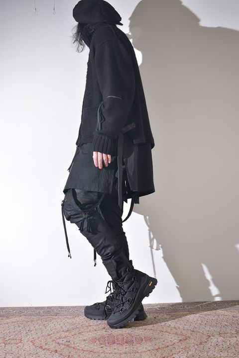 冬のニットジャケットスタイル