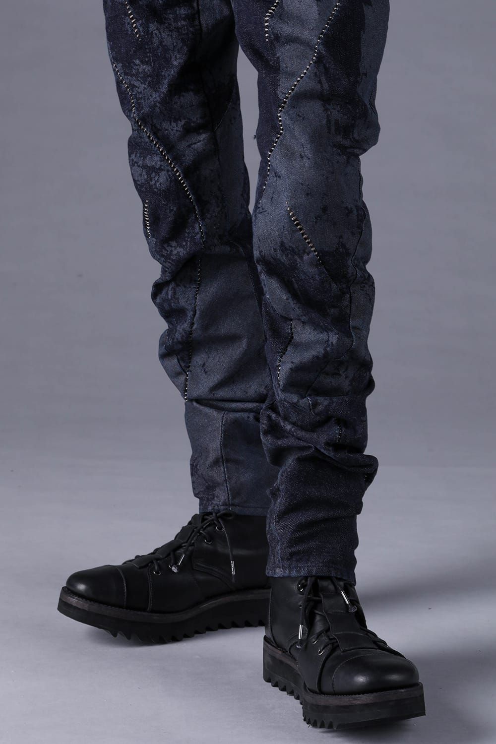 《2027SS先行予約分》Brushed-Coated Twist Curve Pants"Indigo" / ブラッシュコーティングツイストカーブパンツ"インディゴ"