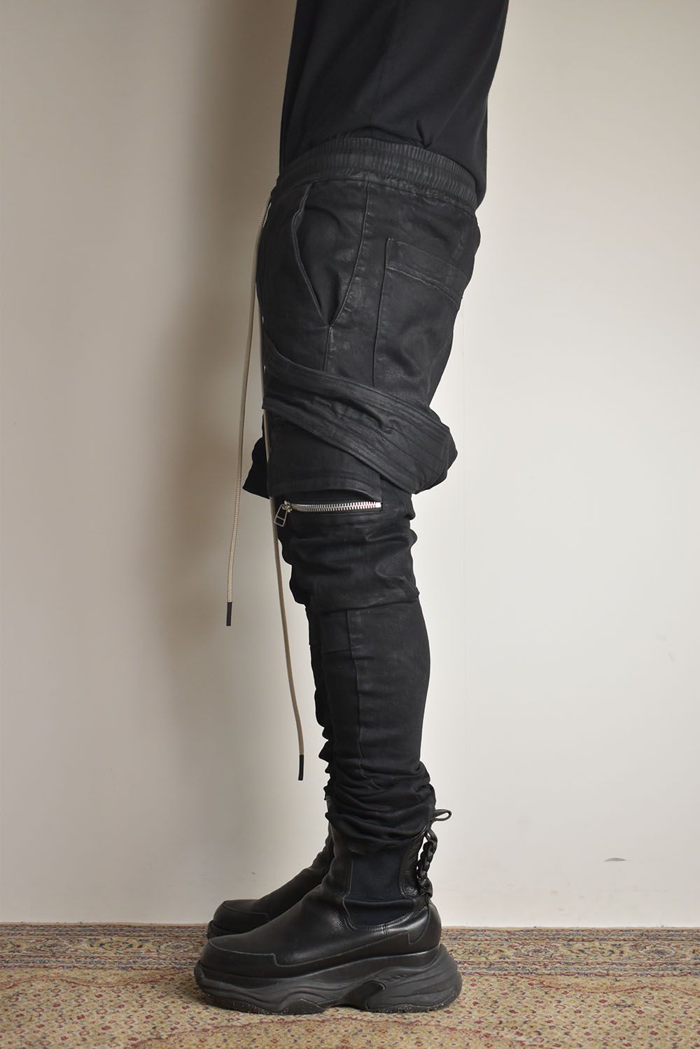 《2025AW先行予約》Denim Coating Cargo Sarouel Skinny"Black" / デニムコーティングカーゴサルエルスキニー"ブラック"