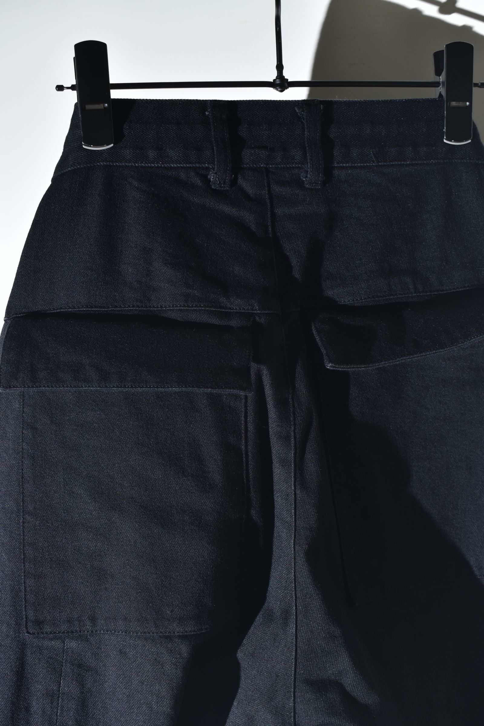 Stretch Denim Belt-Adjustable Cargo Jogger Pants"Black" / ストレッチデニムベルトアジャストカーゴジョグパンツ"ブラック"