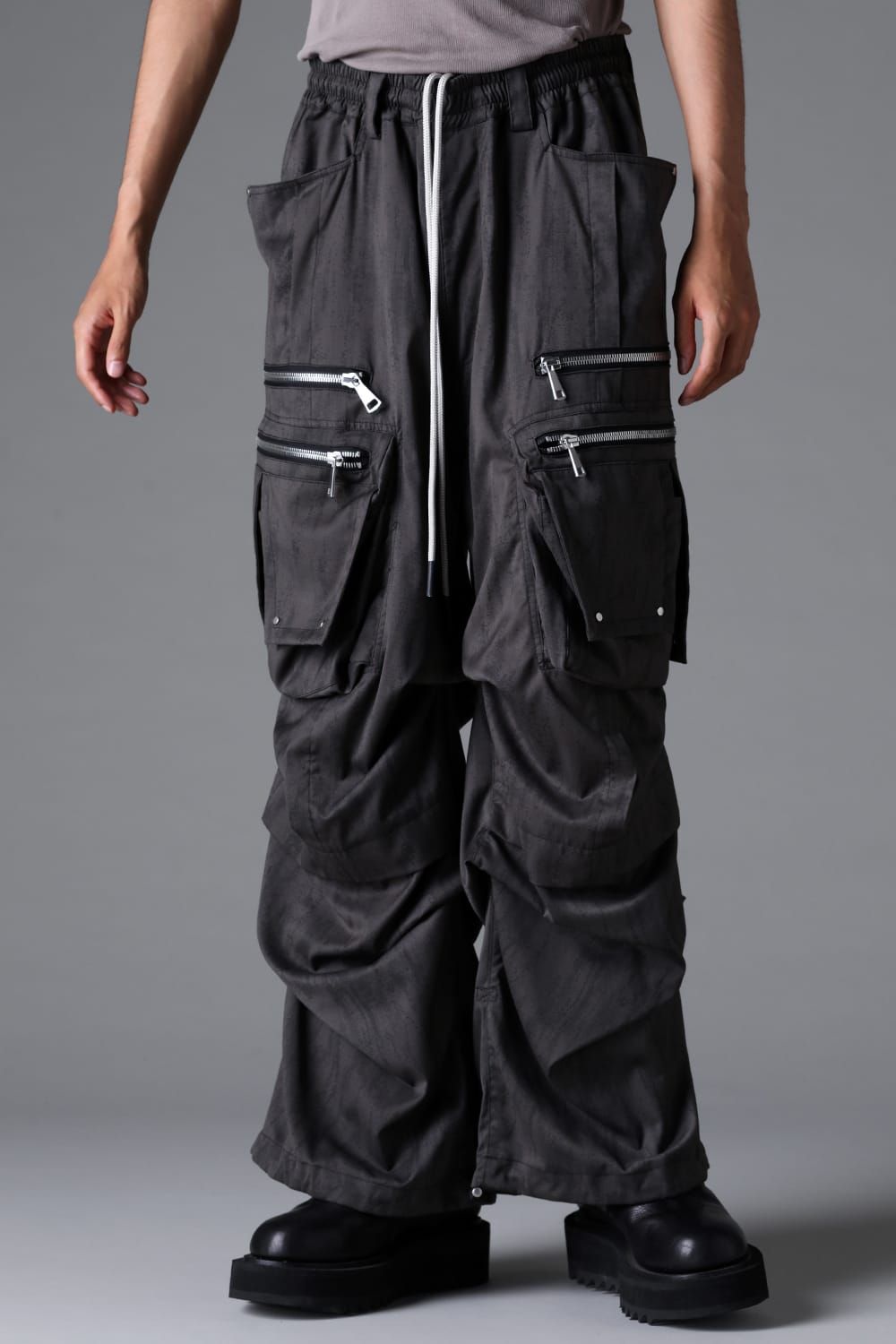 《2026SS先行予約》Abstract Cargo Tuck Wide Pants"Black / Grey /Brown" / アブストラクトカーゴタックワイドパンツ"ブラック/グレー/ブラウン"