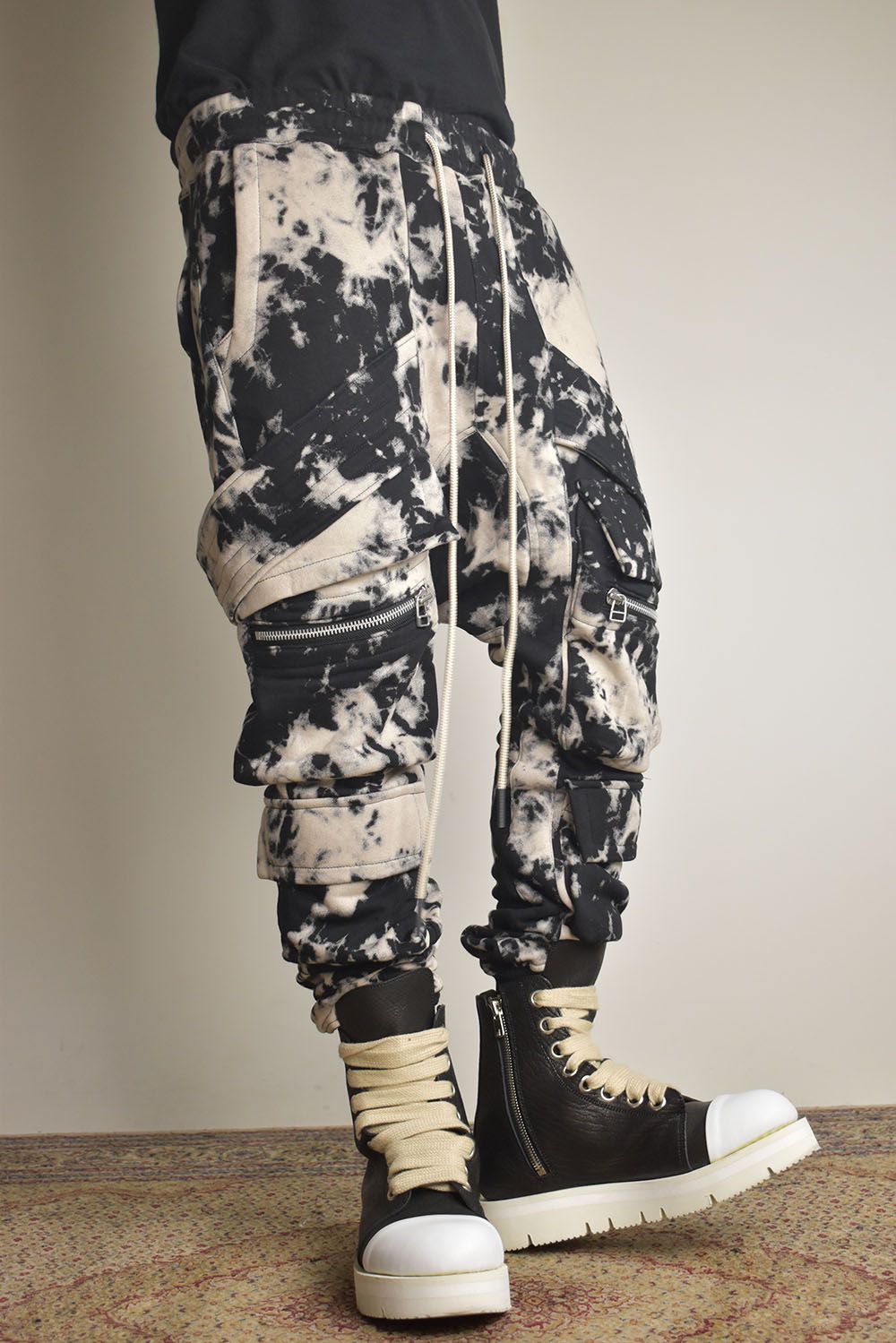 Discharge Pinting Belt Cargo Sarouel Jogger"Black×Ivory" /ディスチャージプリントベルトカーゴサルエルジョガー"ブラック×アイボリー"