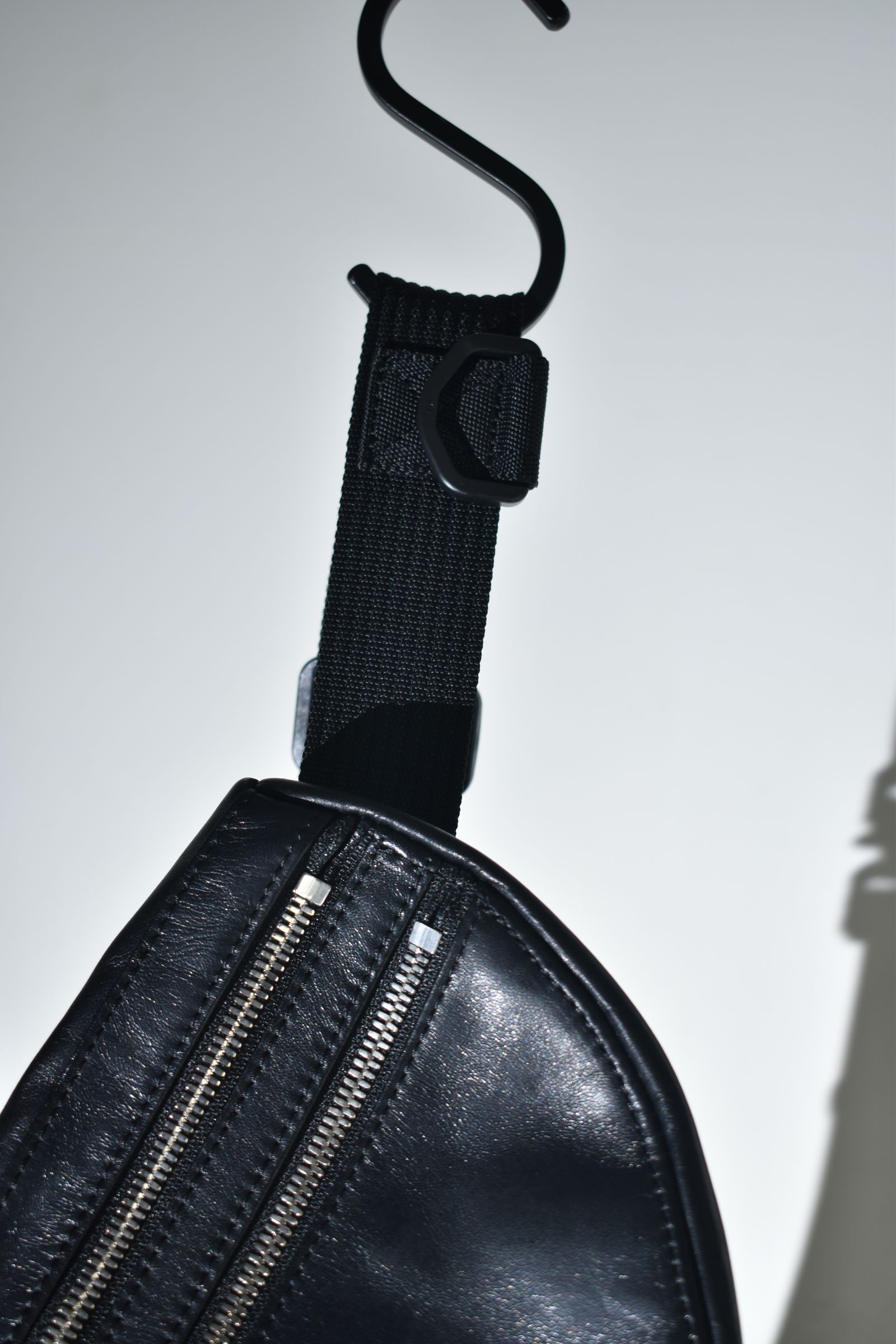 Leather Body Bag"Black" / レザーボディバッグ"ブラック"