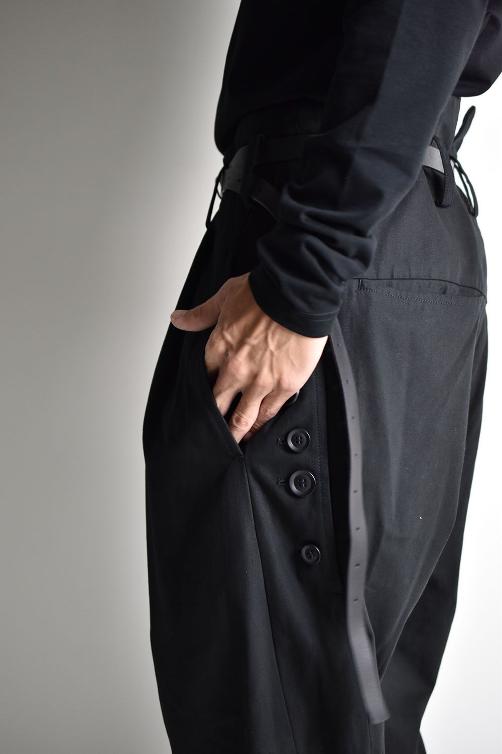 Multi Buttons Tuck Pants W Belt"Black"/ マルチボタンタックパンツ"ブラック"