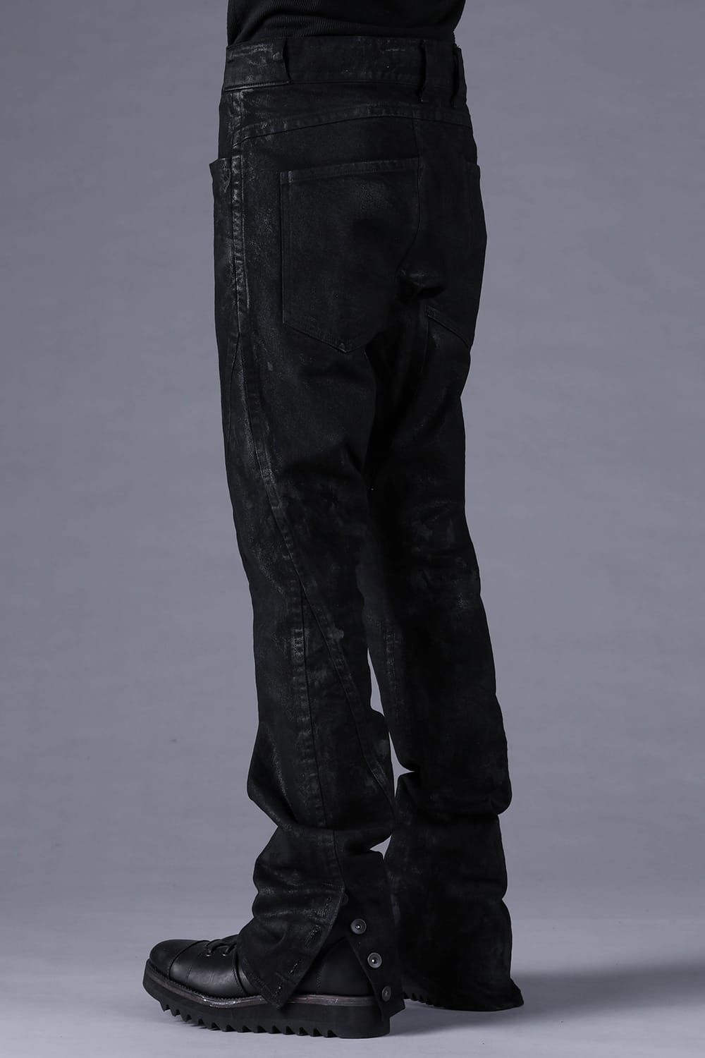 《2027SS先行予約分》Product Coated Stretch Denim Flared Slim Pants"Black" / 製品コーティングストレッチデニムフレアスリムパンツ"ブラック"