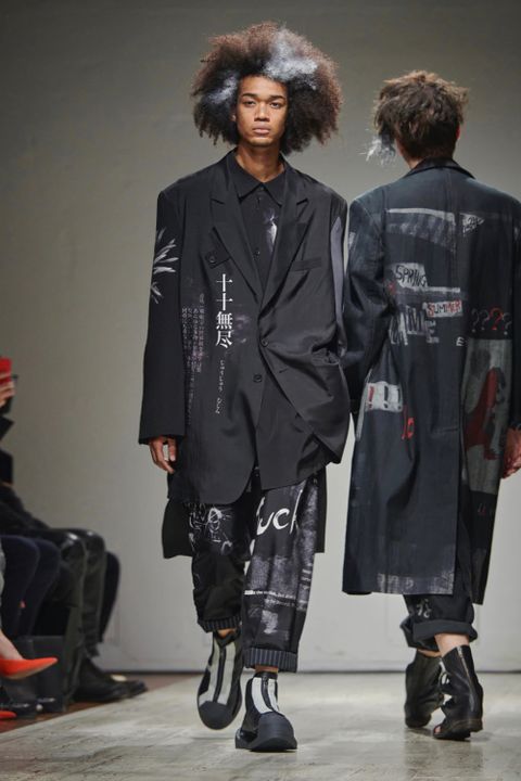 LOOK.33