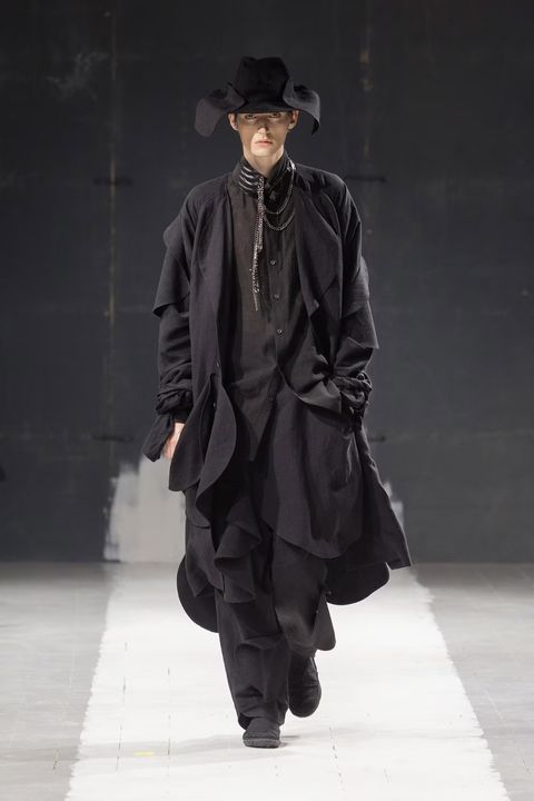 LOOK.37