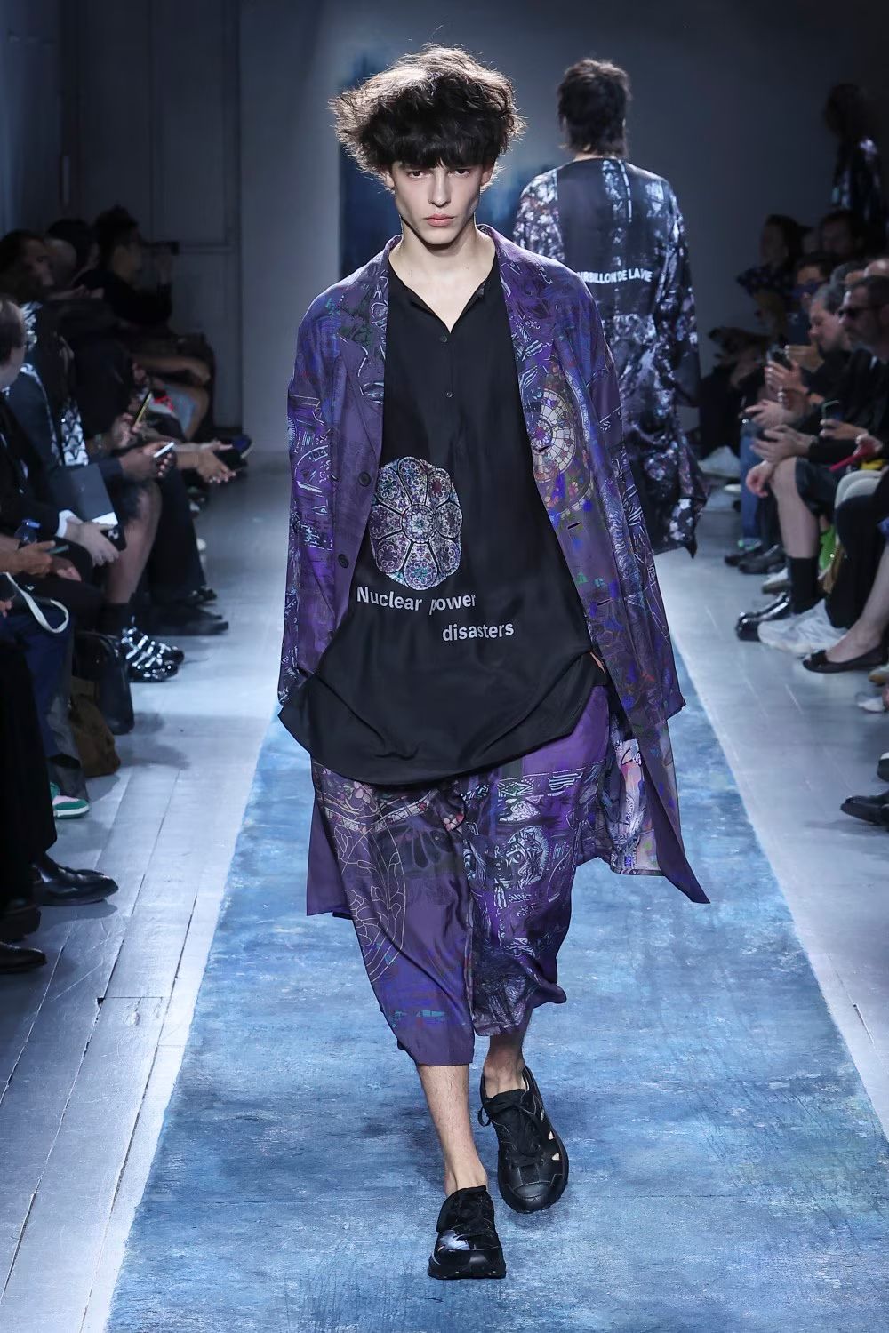 LOOK.10