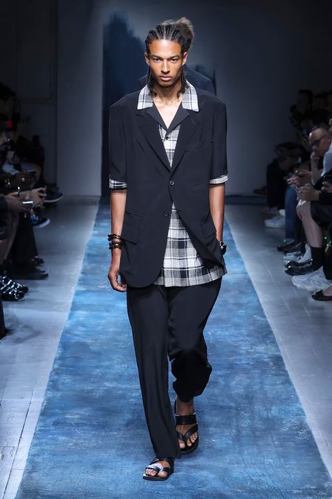 LOOK.4
