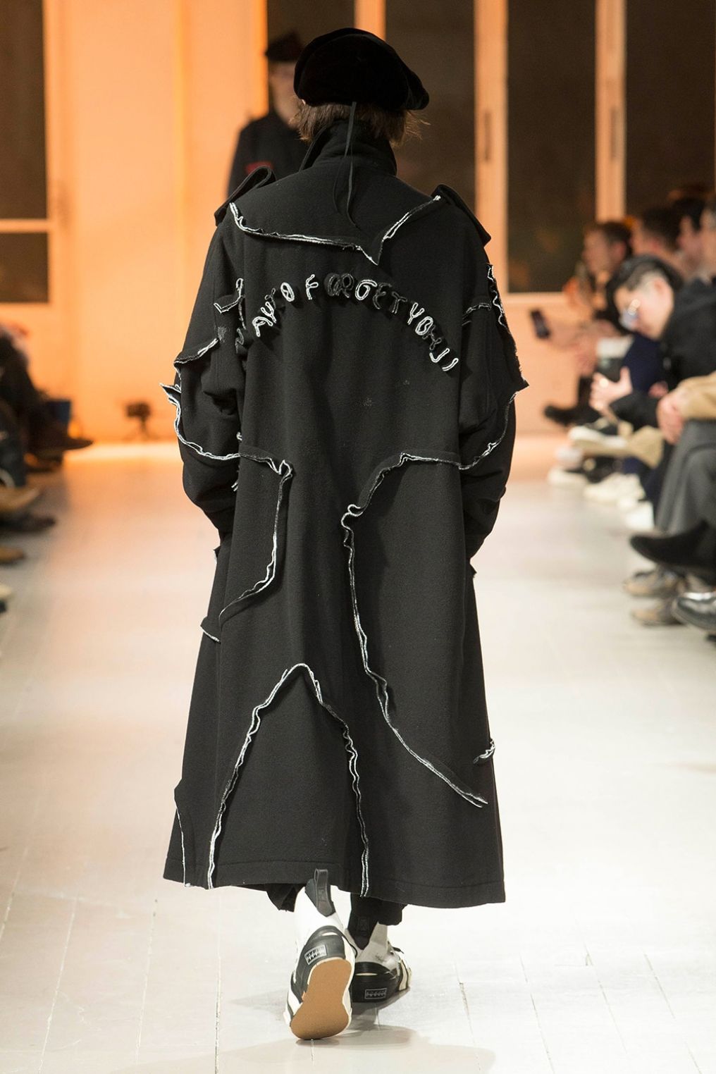 YohjiYamamoto 19SS LOOK30 花柄コート(花狂い) soccoalto.com