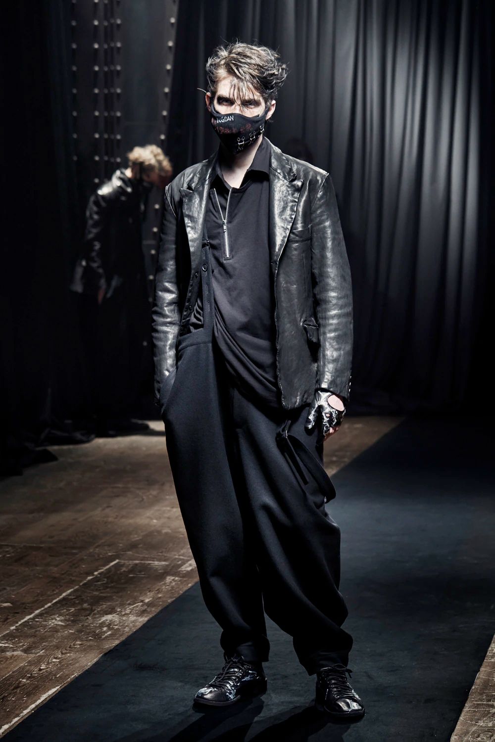 LOOK.10