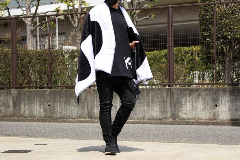 Y-3 [オールシーズン色々な用途で活躍する一枚]