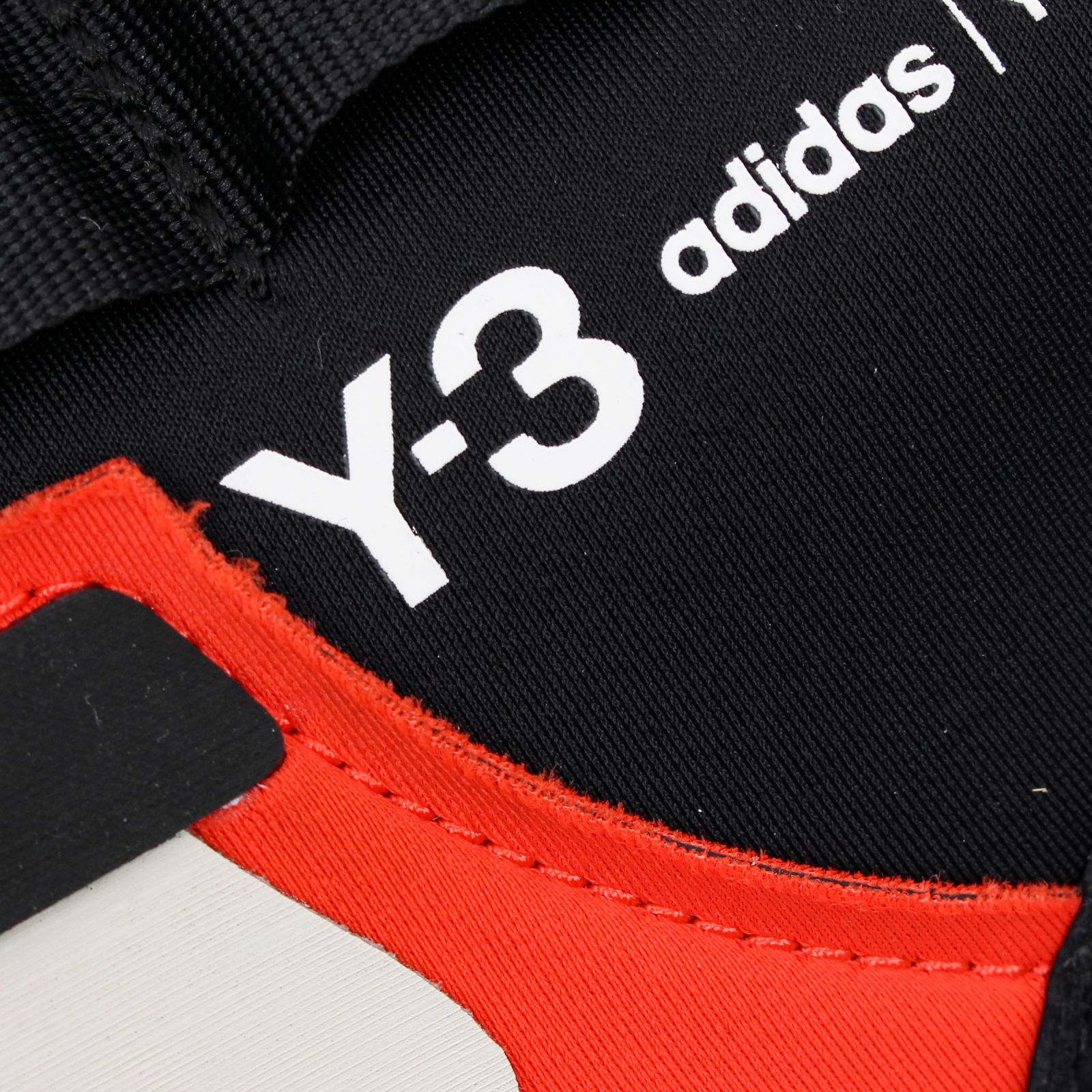 Y-3 CLSC COZY RUN / H05694-FTWA21
