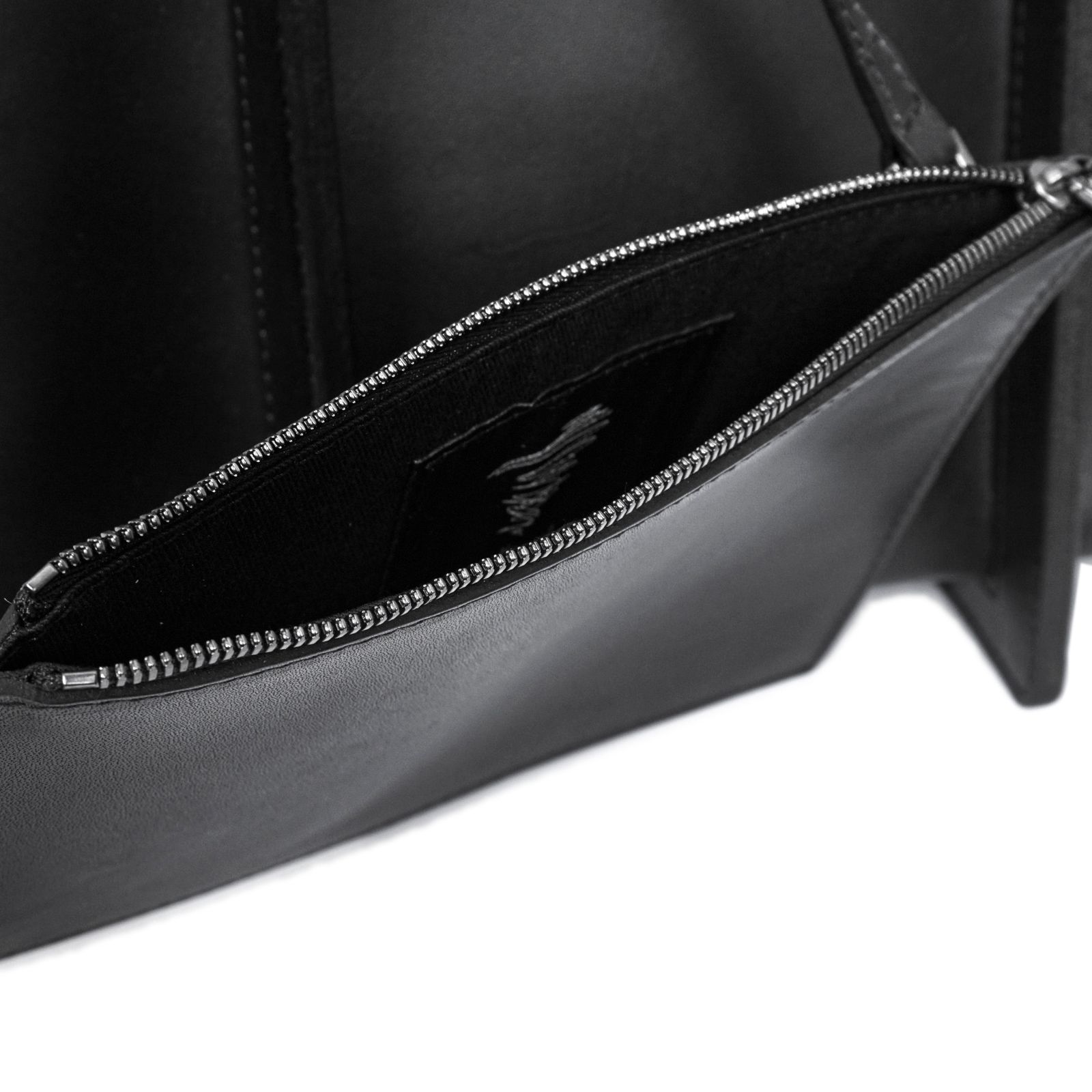 【国内買付】discord yohji yamamoto GETA ロゴハンドルバッグ L discord - discord | yohji yamamoto / GETA ハンドルバッグ