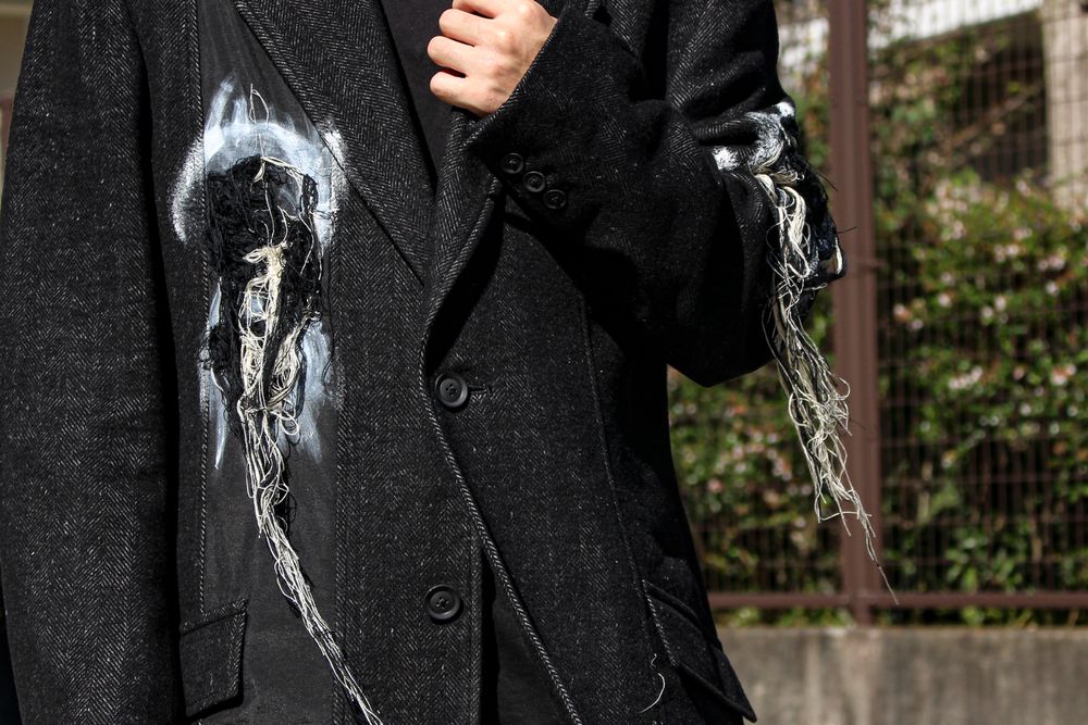 Yohji Yamamoto [ブランドらしさを網羅したジャケット]