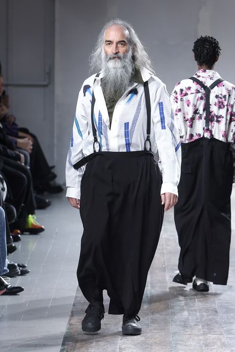 LOOK.39