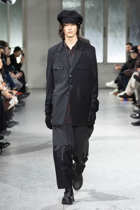 LOOK.28