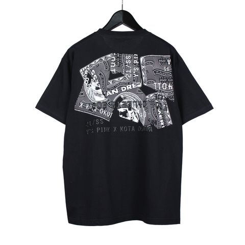 × KOTA OKUDA CD PRINT SHORT SL T / Tシャツ / ブラック / YD-B50-038