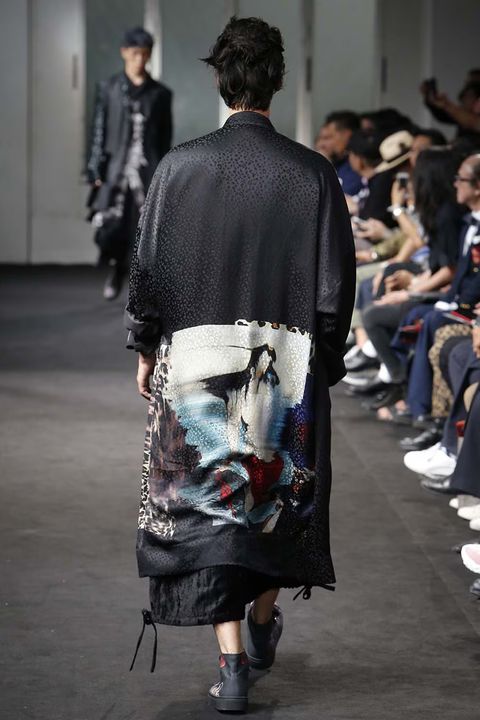 LOOK.26