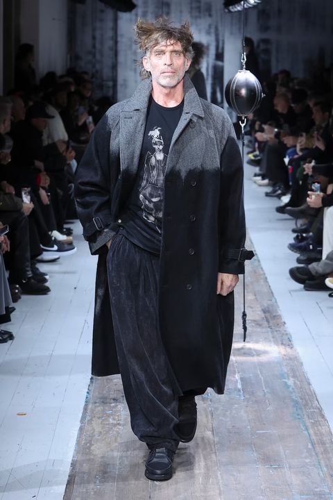 LOOK.29