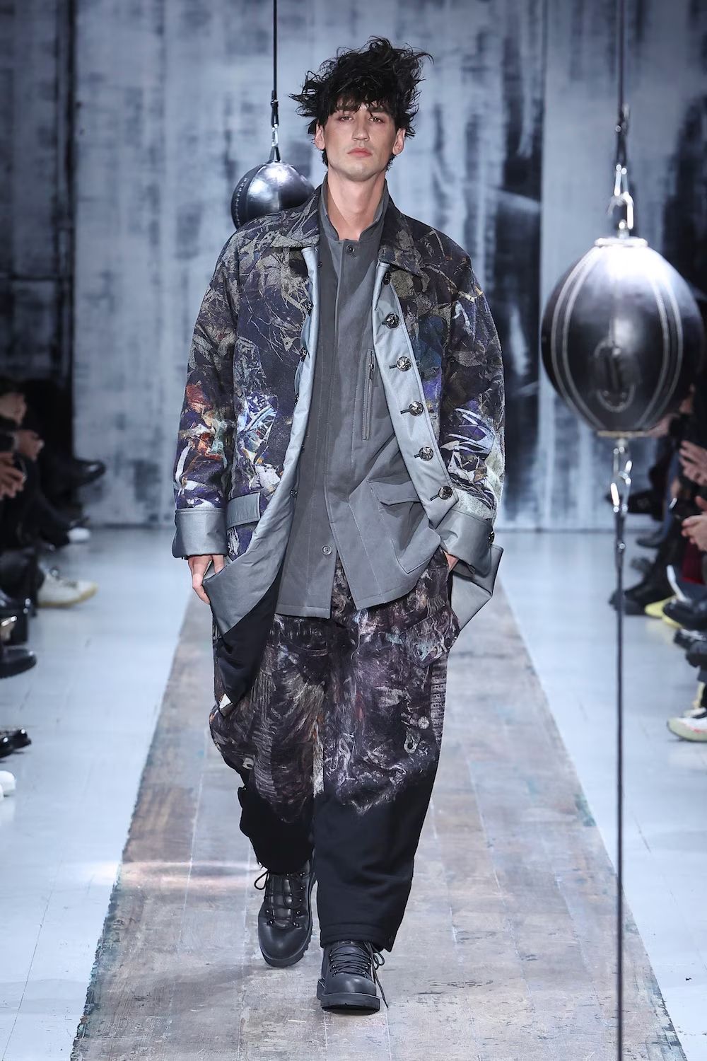 LOOK.1
