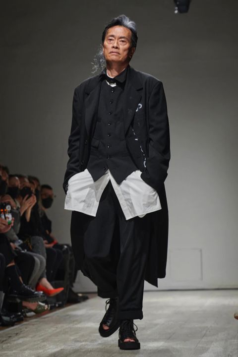 LOOK.43