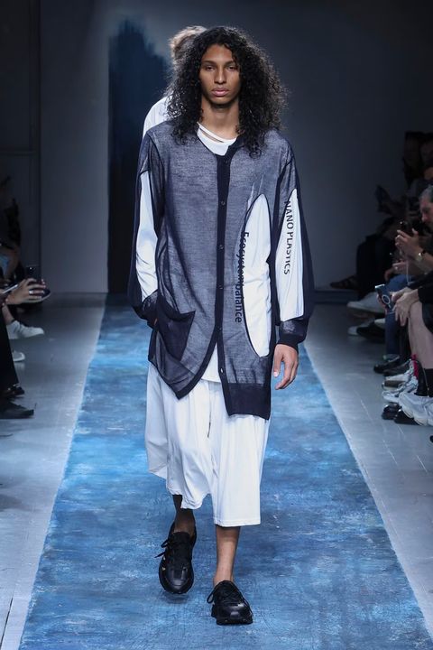 LOOK.25