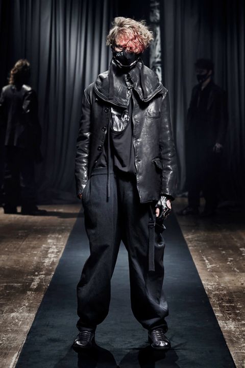 LOOK.9