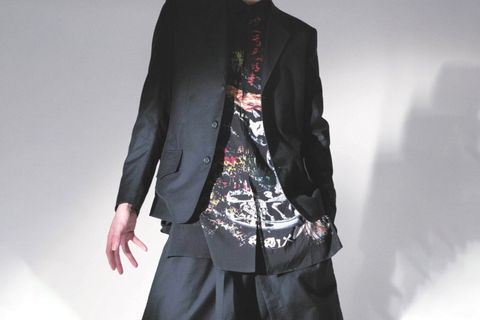 Yohji Yamamoto [夜陰に佇む者]