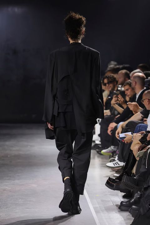 LOOK.25