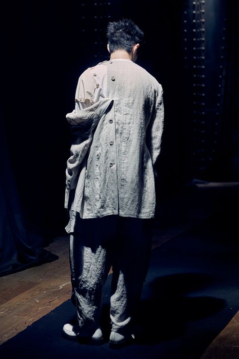 LOOK.9