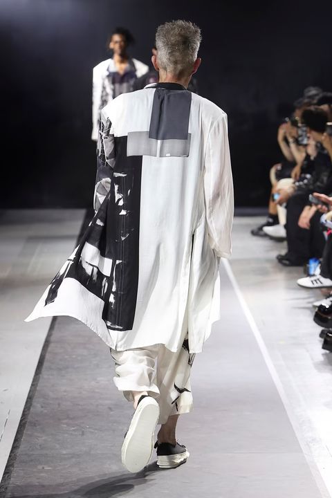 LOOK.4