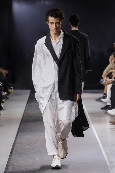 LOOK.16