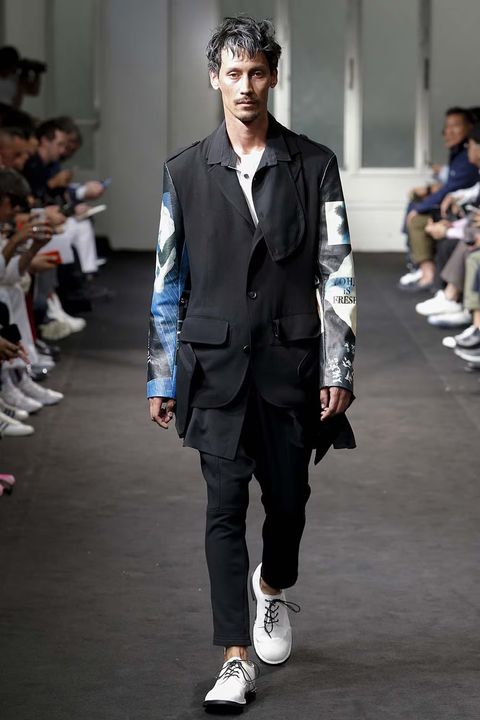 LOOK.17