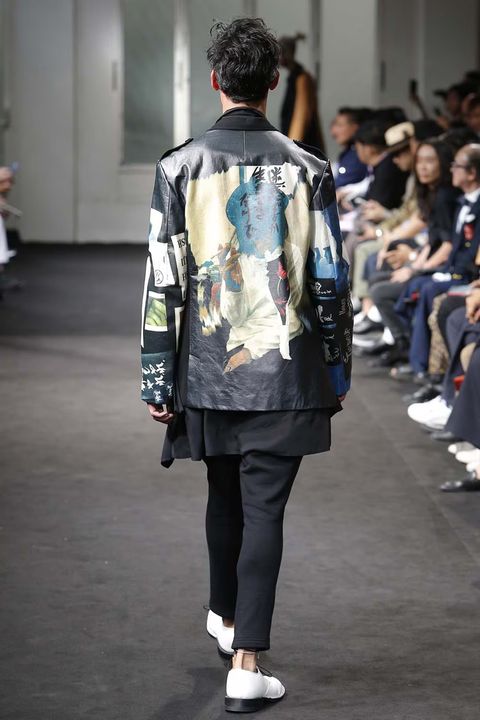 LOOK.17