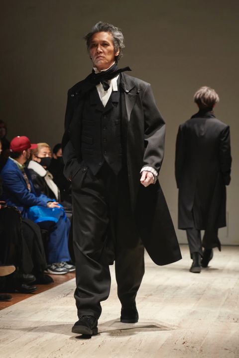 LOOK.6