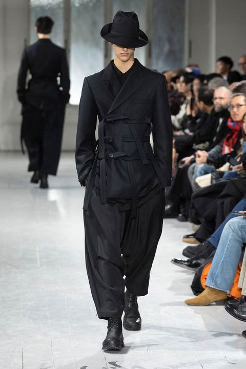 LOOK.11