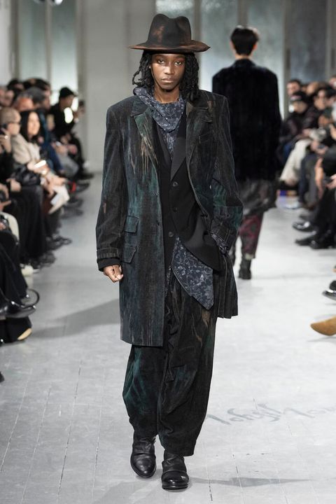 LOOK.16